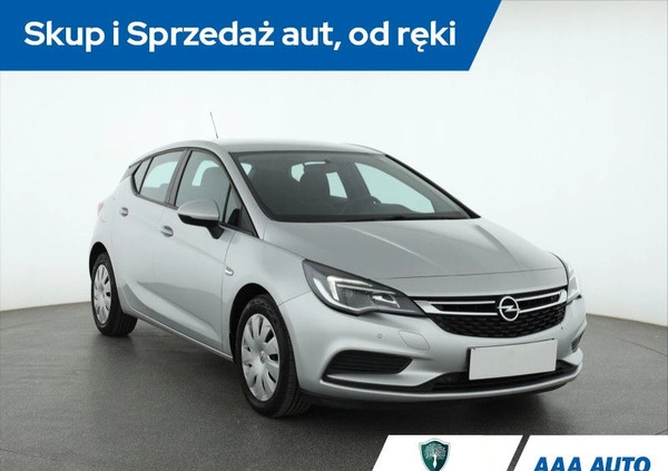 Opel Astra cena 43500 przebieg: 110398, rok produkcji 2018 z Radymno małe 211